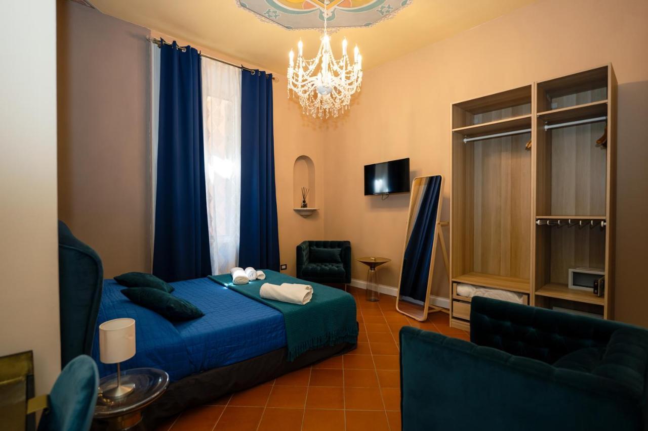 Antica Dimora Deluxe Bed and Breakfast Napoli Esterno foto