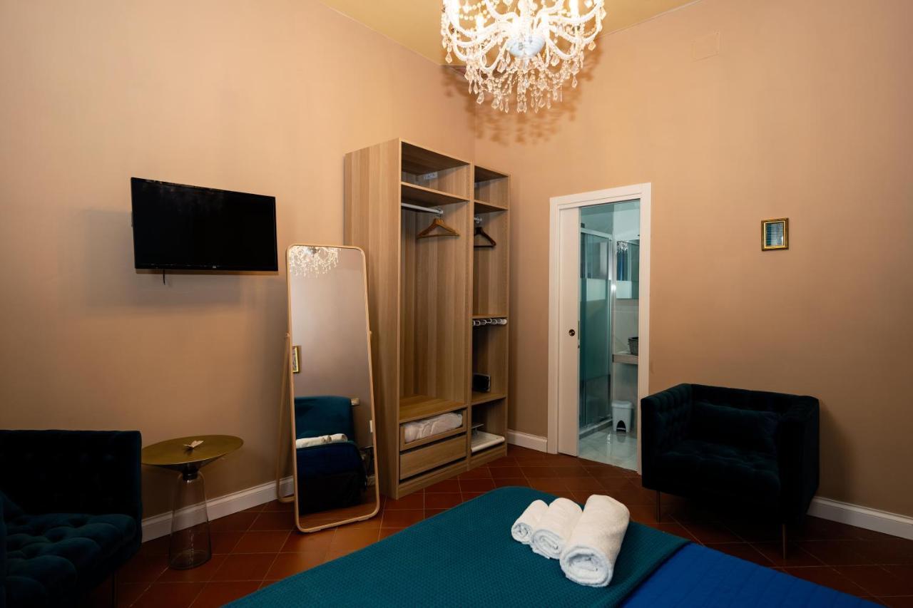 Antica Dimora Deluxe Bed and Breakfast Napoli Esterno foto